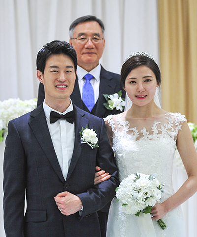 Beautiful wedding between Kijin Yoo and Ji Hyun Han, Korea
