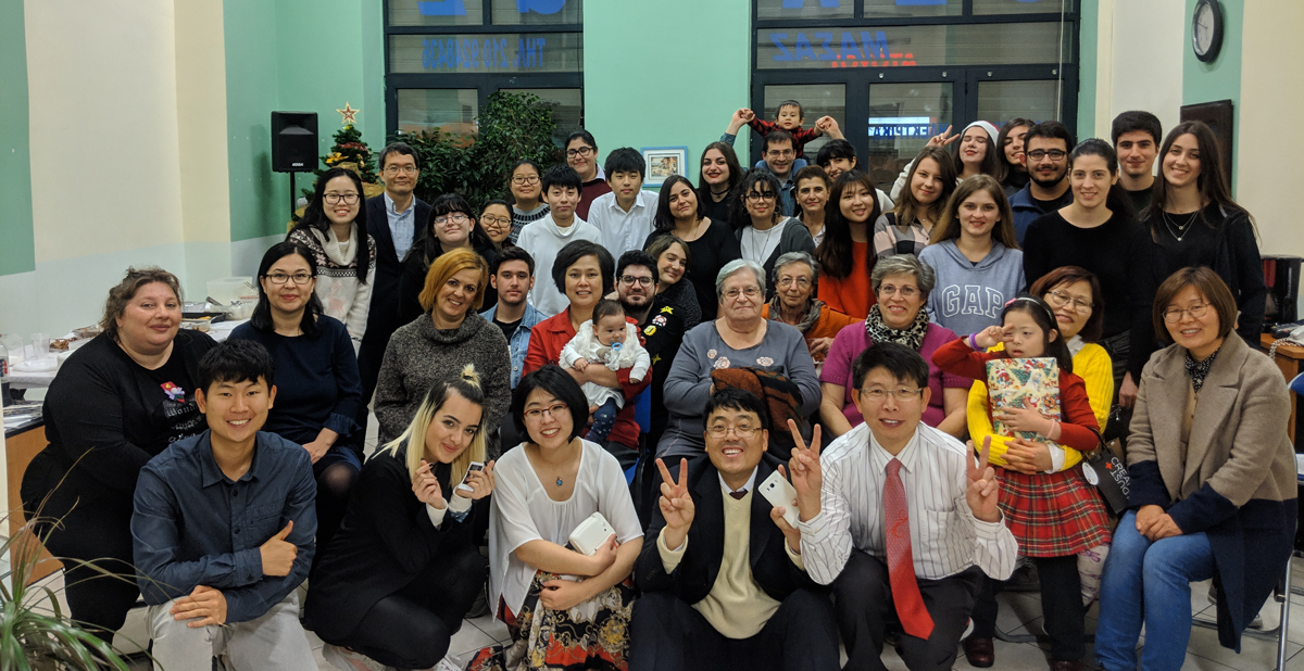 2018 Christmas Worship Service around the World - Athens, GREECE