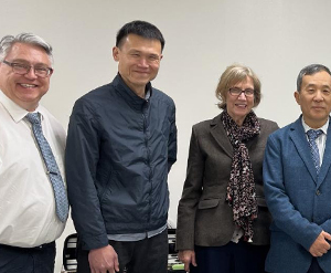 (USA) Dr. Augustine S. (Chicago) visited Madison UBF