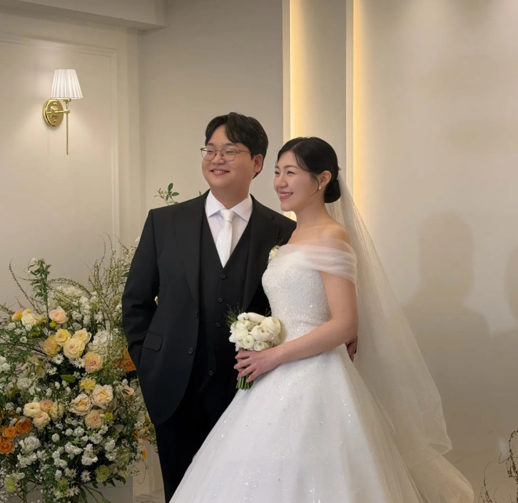 (SOUTH KOREA) Celebrating the Marriage of Kyung-chan and Grace Kim