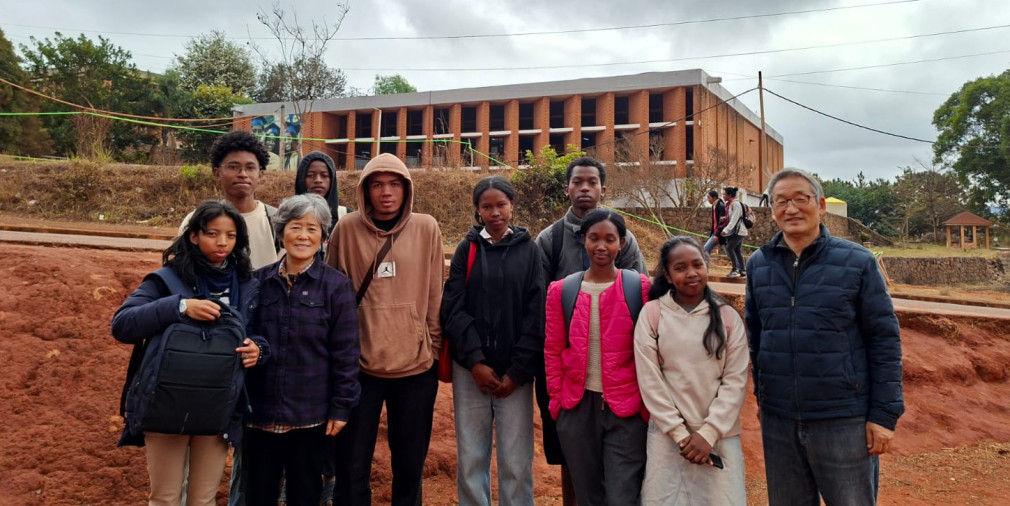 (MADAGASCAR) Jesus, the Hope of Madagascar